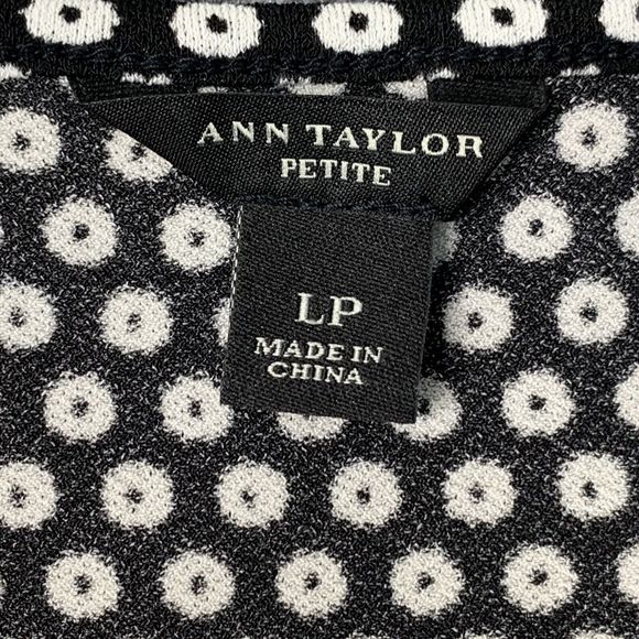 Ann Taylor Petite Sleeveless Top Sz LP B&W Print Career Asymmetrical Neckline - Picture 5 of 8